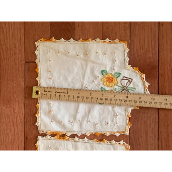 Vintage Floral Hand-Embroidered Doilies & Table Runner Set - Picture 8 of 11